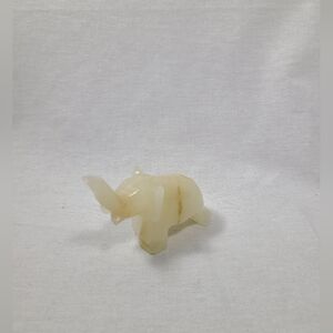 Small Elephant White Quartz Marble Figurine Sculpture Figurine